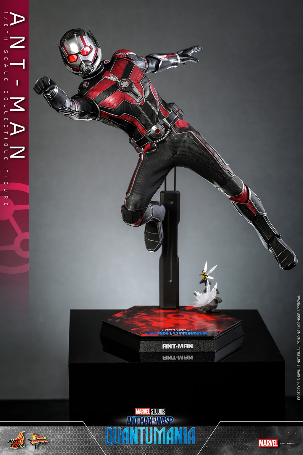 Ant-Man Marvel Sixth Scale Figure
