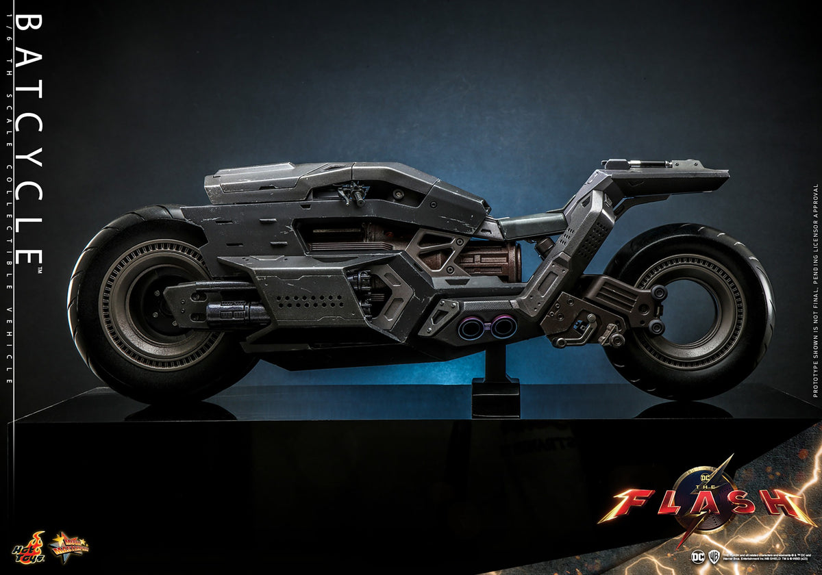 Batman DC Sixth Scale Figure