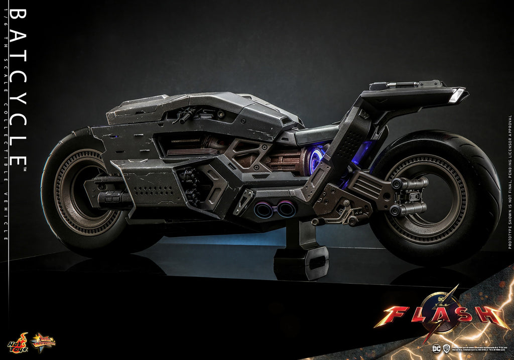 Batman DC Sixth Scale Figure