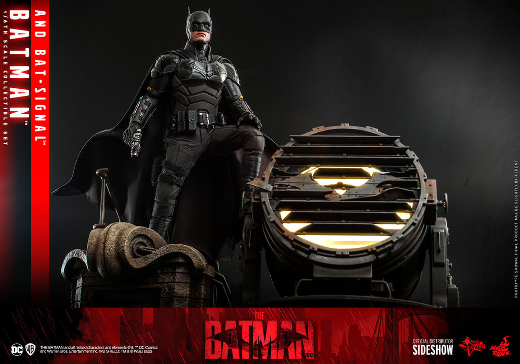 Batman and Bat-Signal DC Sixth Scale Figure