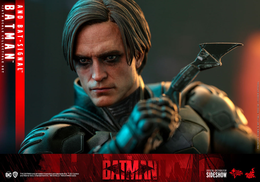 Batman and Bat-Signal DC Sixth Scale Figure