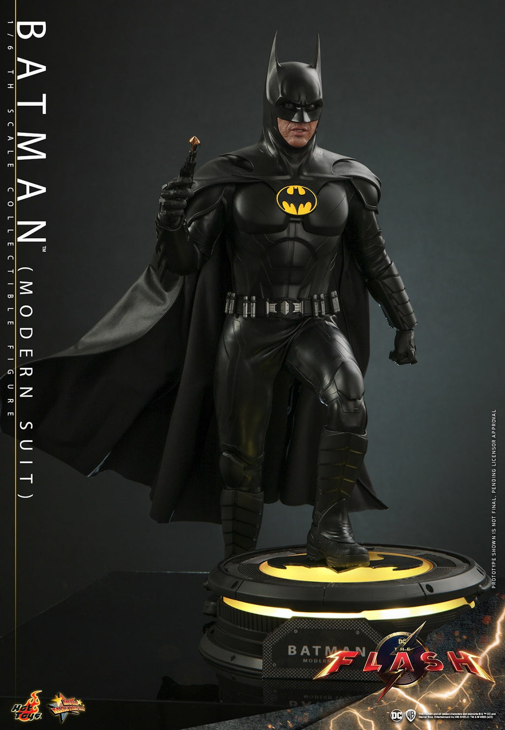 Batman (Modern Suit) DC Sixth Scale Figure