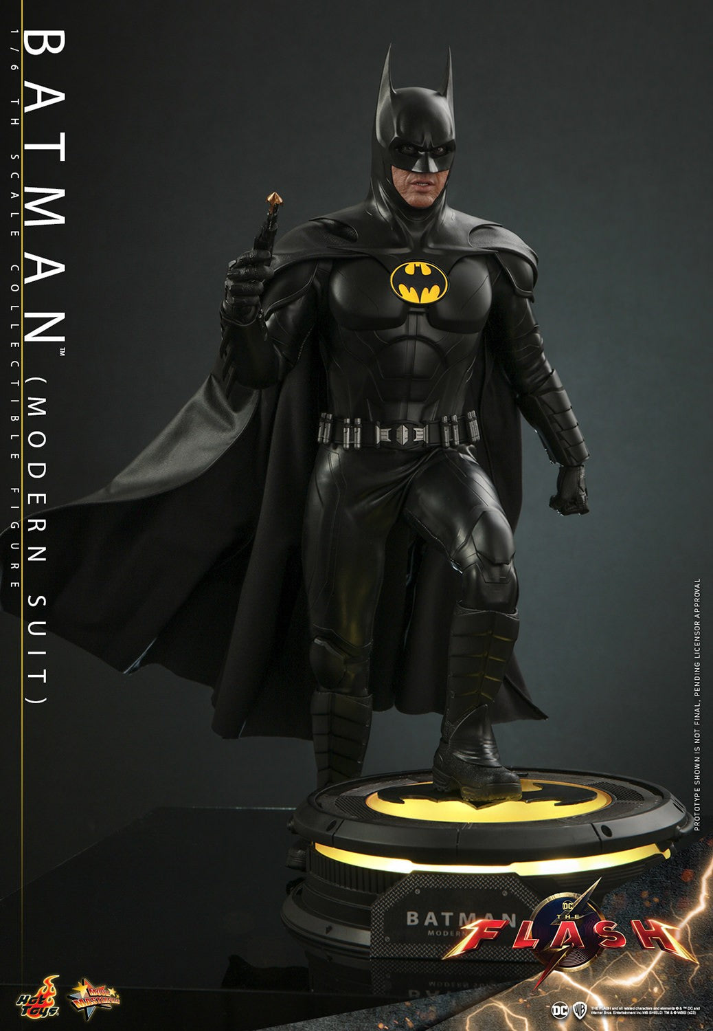 Batman (Modern Suit) DC Sixth Scale Figure
