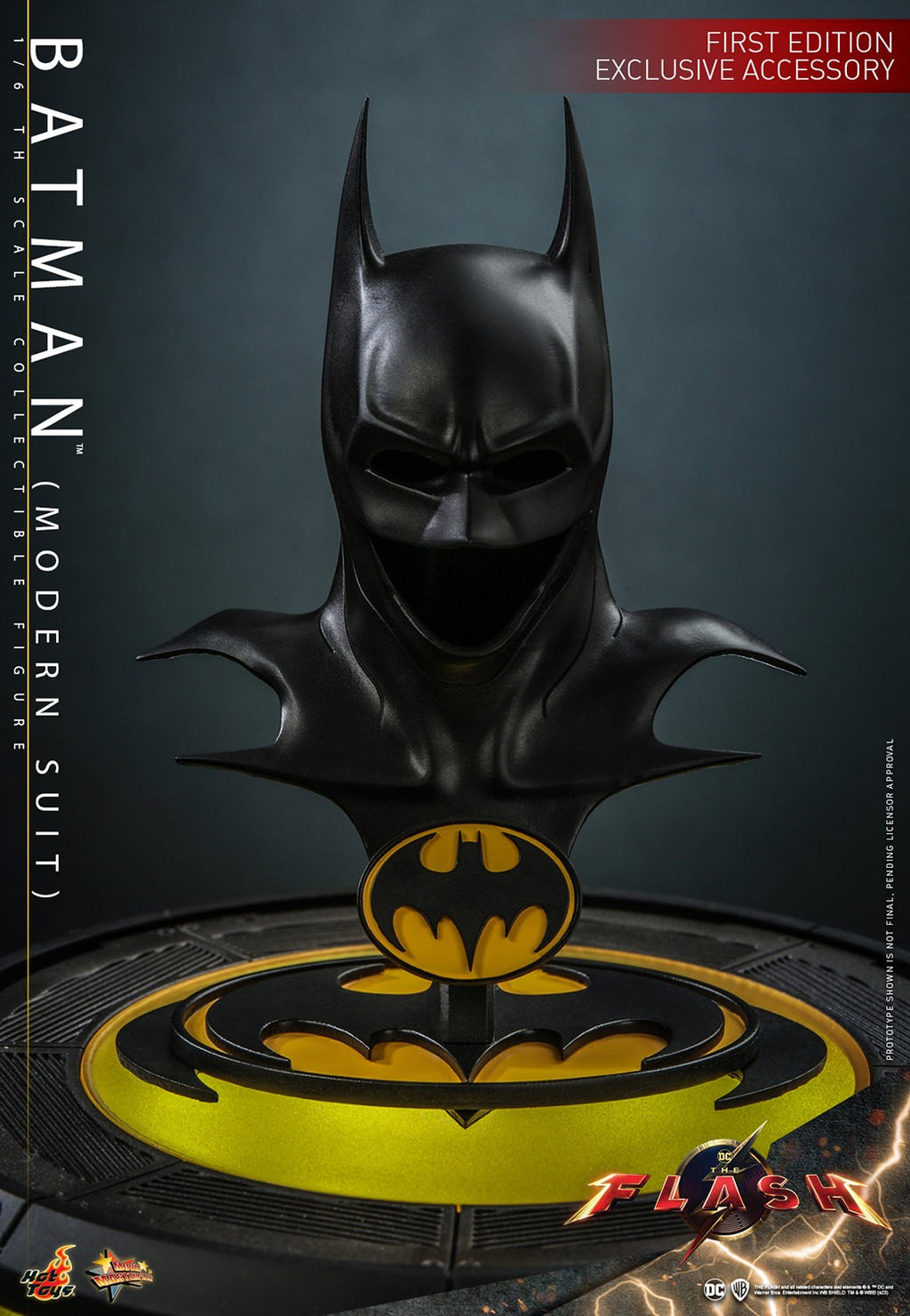 Batman (Modern Suit) DC Sixth Scale Figure