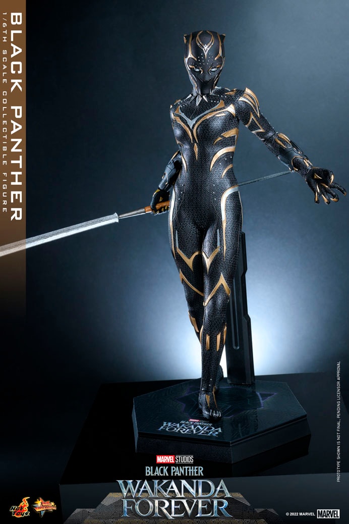 Black Panther Marvel Sixth Scale Figure