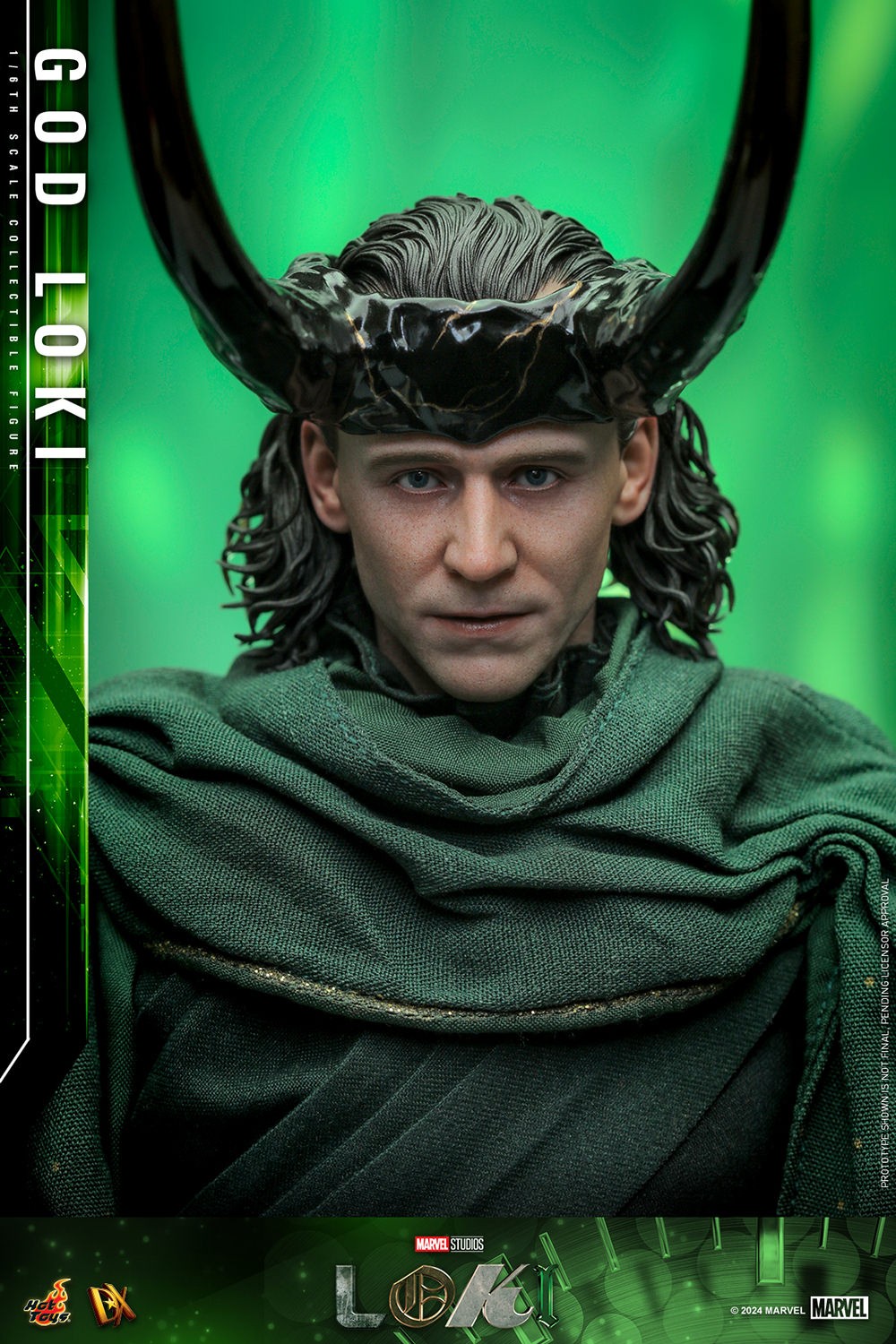 God Loki Marvel Sixth Scale Figure