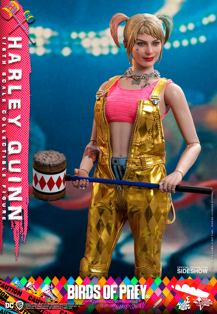 Harley Quinn DC Sixth Scale Figure