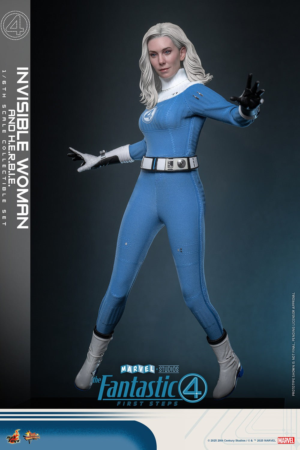 Invisible Woman Marvel Sixth Scale Figure