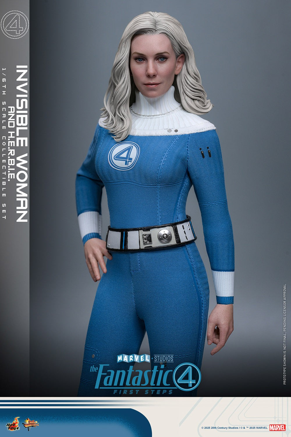 Invisible Woman Marvel Sixth Scale Figure
