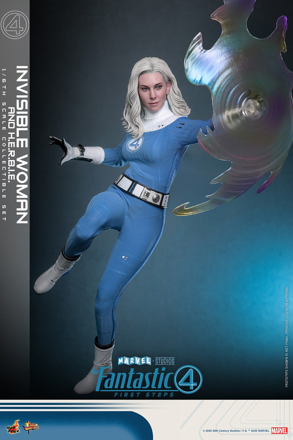 Invisible Woman Marvel Sixth Scale Figure