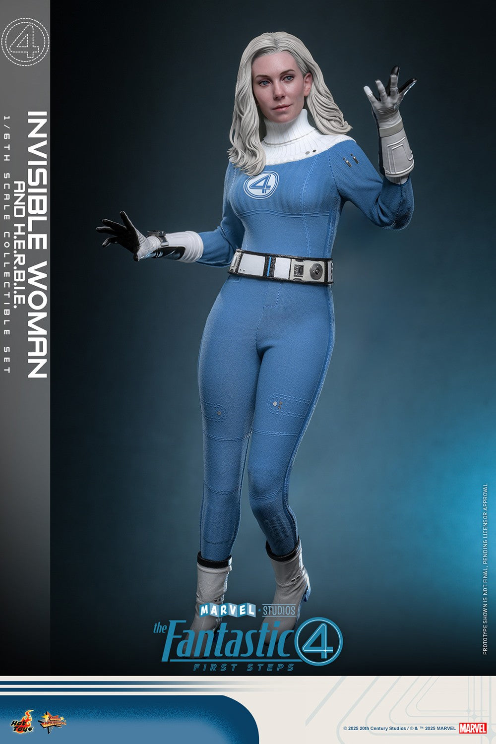 Invisible Woman Marvel Sixth Scale Figure