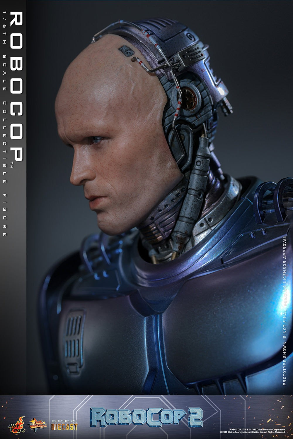 RoboCop Sixth Scale Figure