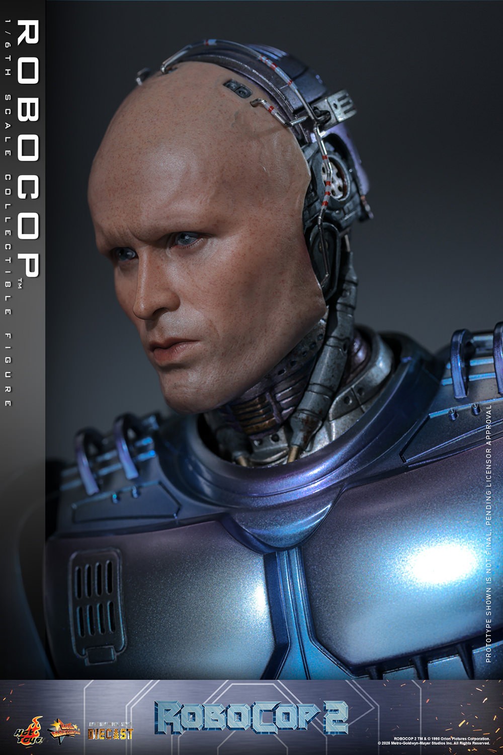 RoboCop Sixth Scale Figure