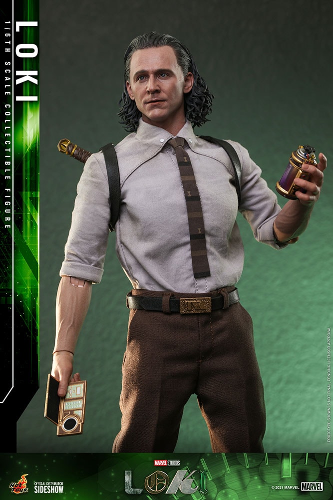 Loki Marvel Sixth Scale Figure