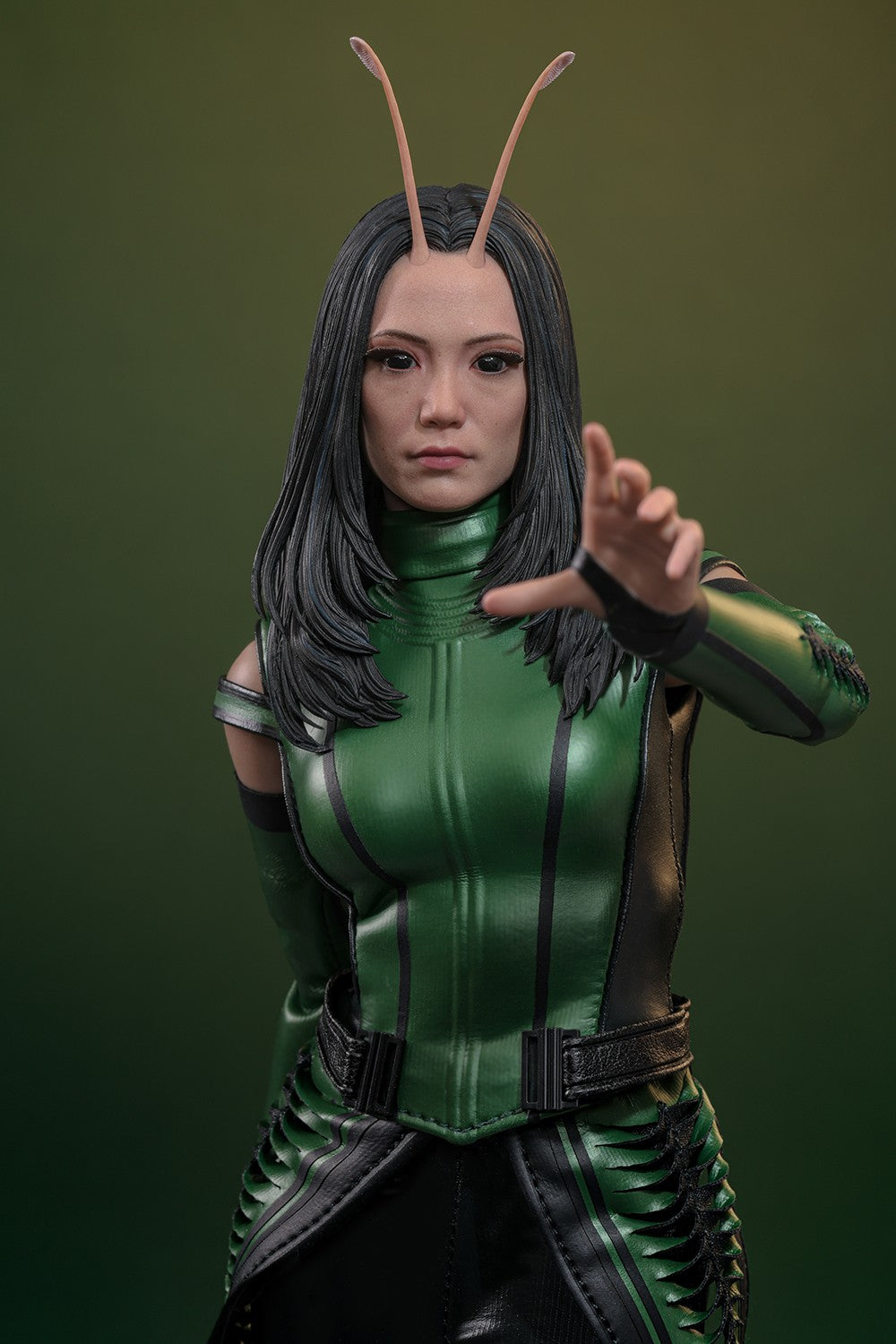 Mantis Marvel Sixth Scale Figure