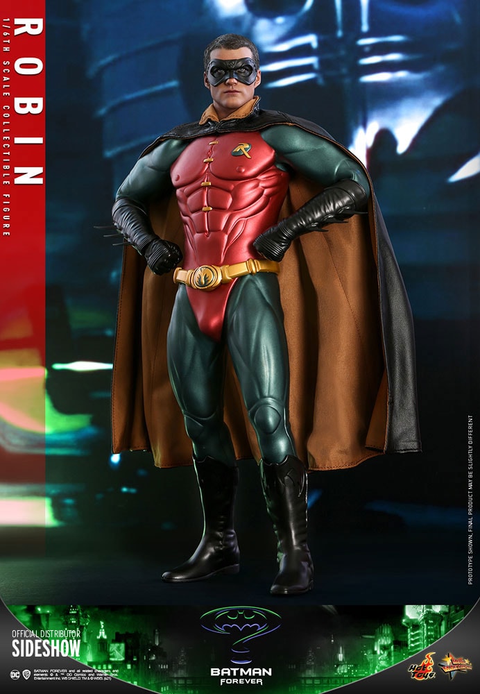 Robin DC Sixth Scale Figure