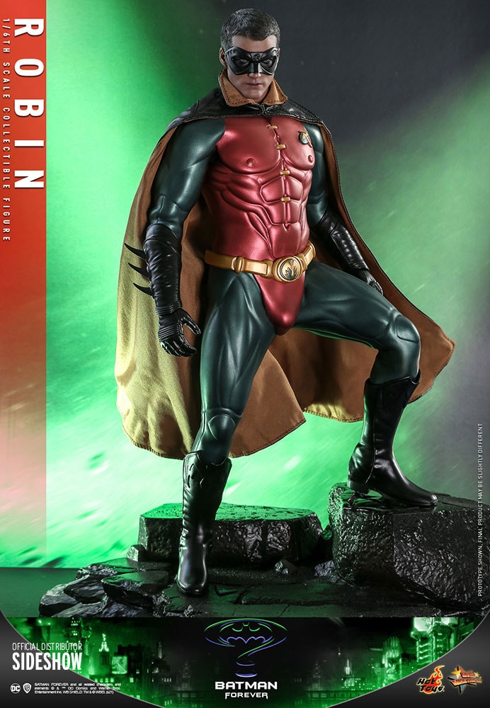 Robin DC Sixth Scale Figure