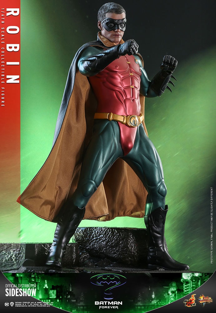 Robin DC Sixth Scale Figure
