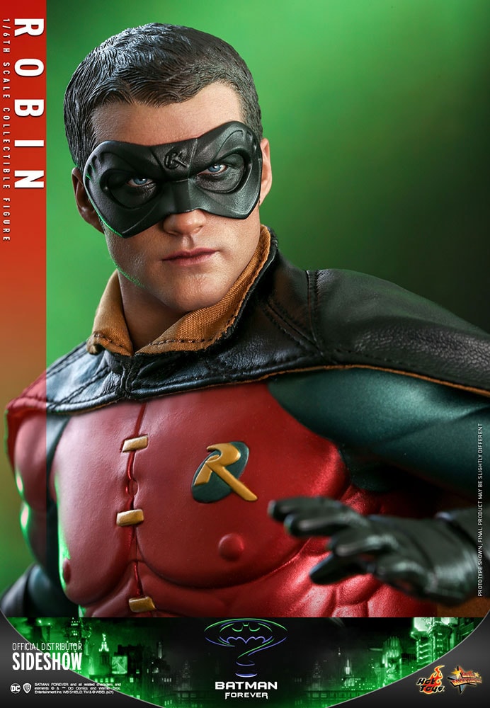 Robin DC Sixth Scale Figure