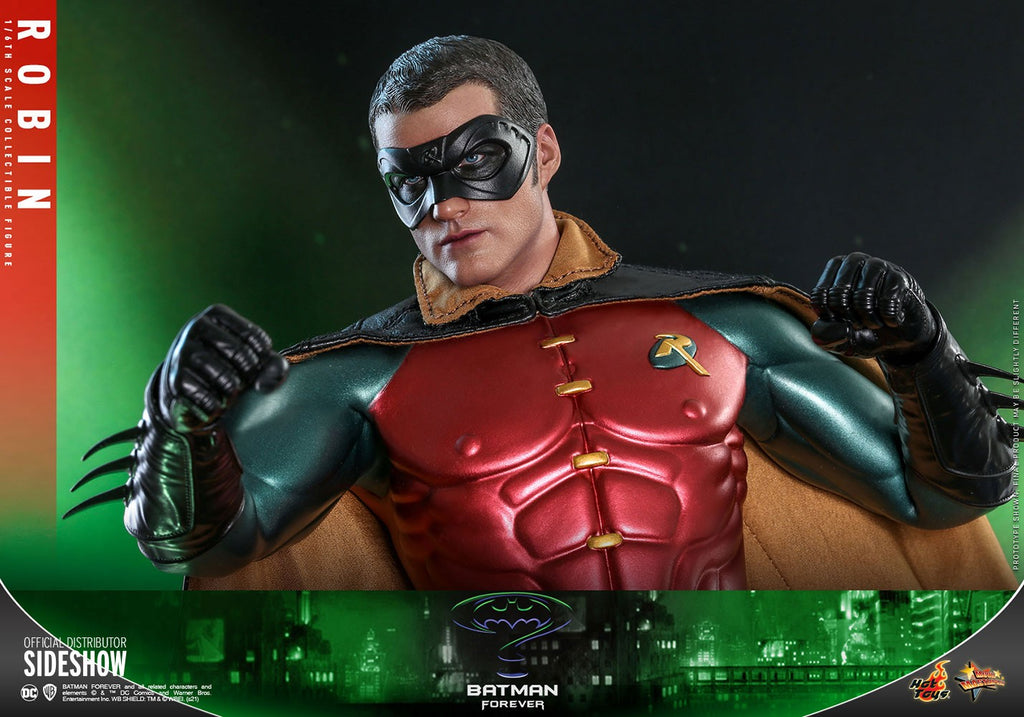 Robin DC Sixth Scale Figure