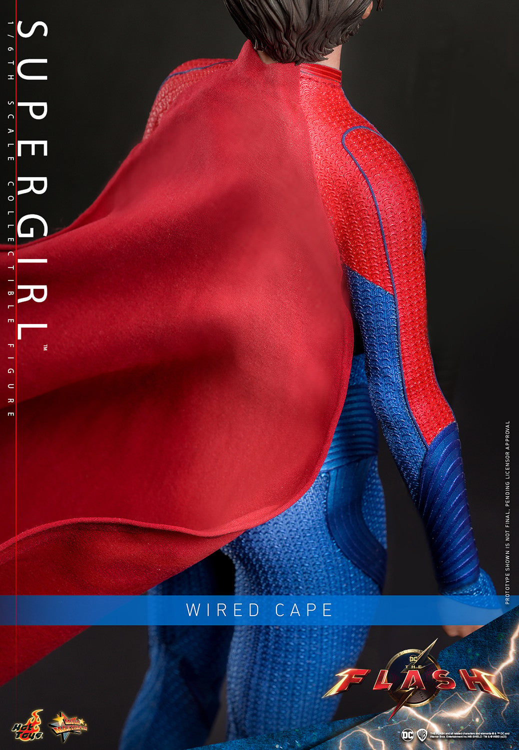 Supergirl DC Sixth Scale Figure