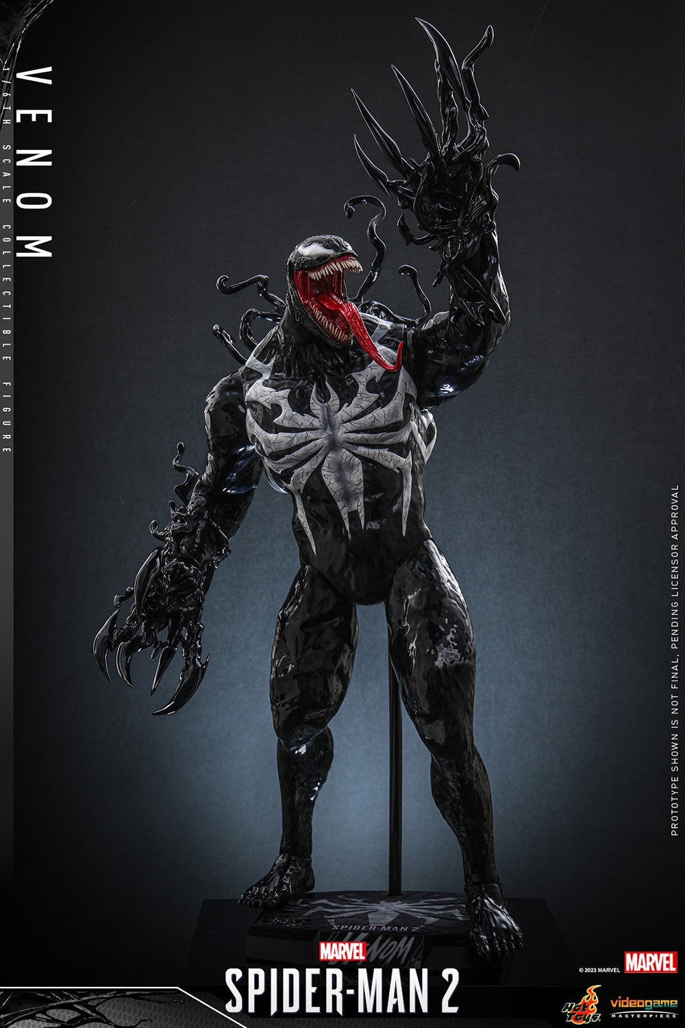 Venom Marvel Sixth Scale Figure