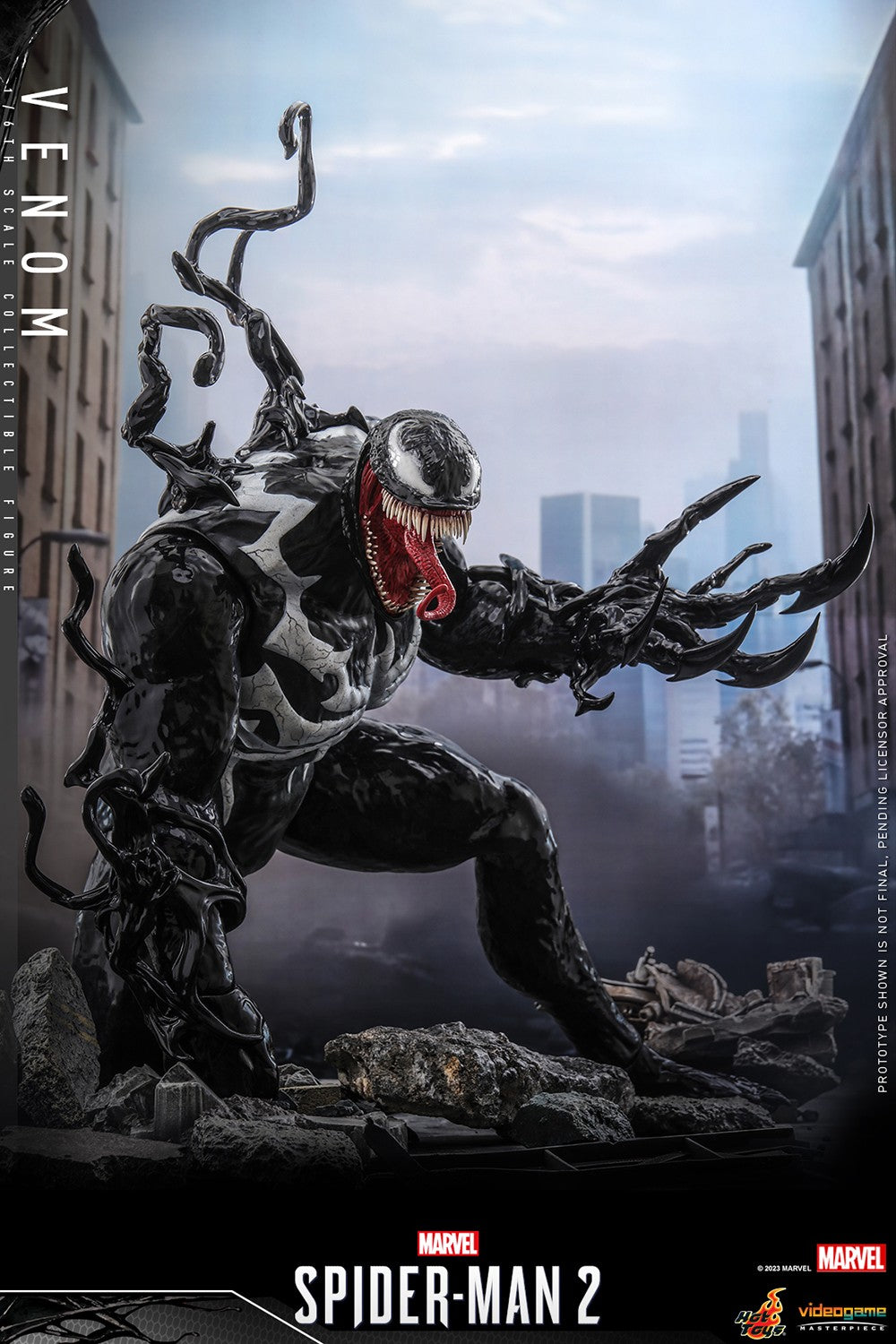 Venom Marvel Sixth Scale Figure